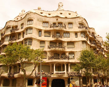 Casa Milà i Barcelona Casa Milà i Barcelona